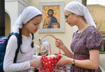 Жизнь малыми церквями. Владимир Легойда о смерти, государстве и семье