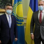 Казахстан готов отправить в Украину собственную вакцину от COVID-19 в качестве гумпомощи