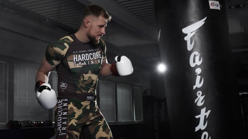 Проблемы с визой, сгонка веса и взаимные комплименты: что окружает бой Волков — Ган на турнире UFC Fight Night 190