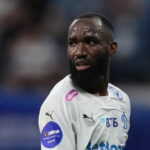 «Отношения оказались ошибкой»: критиковавшая Карпина девушка-блогер разошлась с футболистом «Динамо» Нгамалё из-за измен